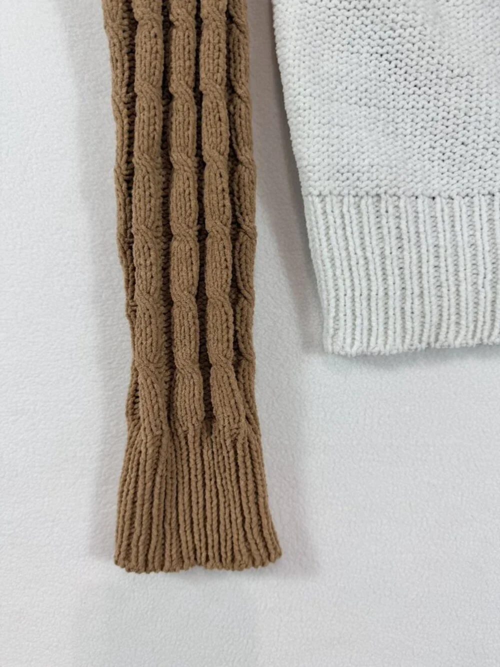 Derek Heart Women’s Small Brown Ivory Colorblock Cable Knit Cropped Sweater - Picture 15 of 15